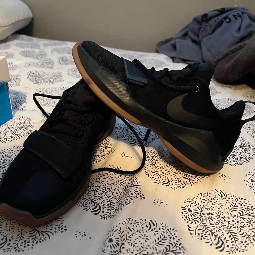 COPY - Nike PG 1 Basketball shoe